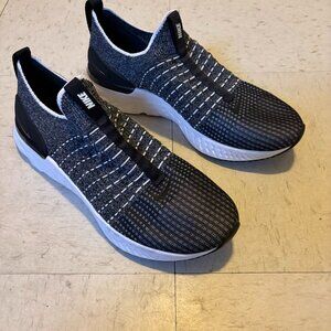 Men's Nike Phantom Run 2